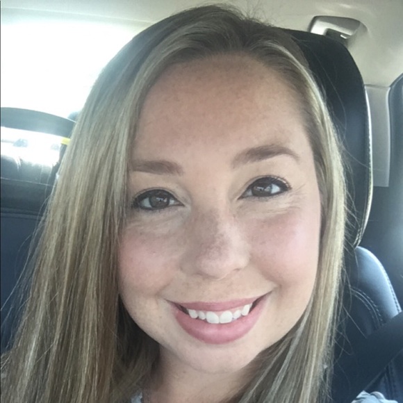 Meet your Posher, Katie - Picture 1 of 1